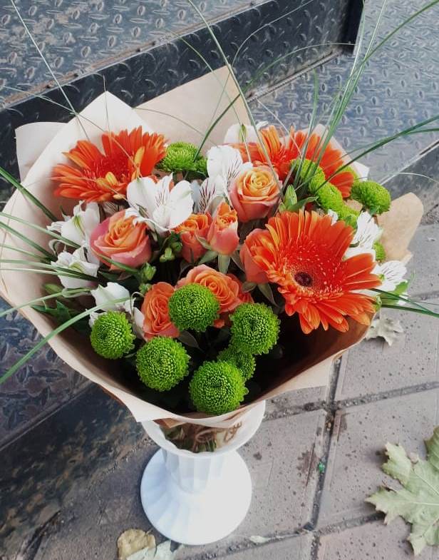 Букет цветов из: Герберы, Хризантемы, Альстромерии и Розы в Кудепста