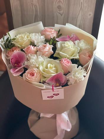 Букет цветов из: Орхидеи, Розы и Гвоздики в Кудепста