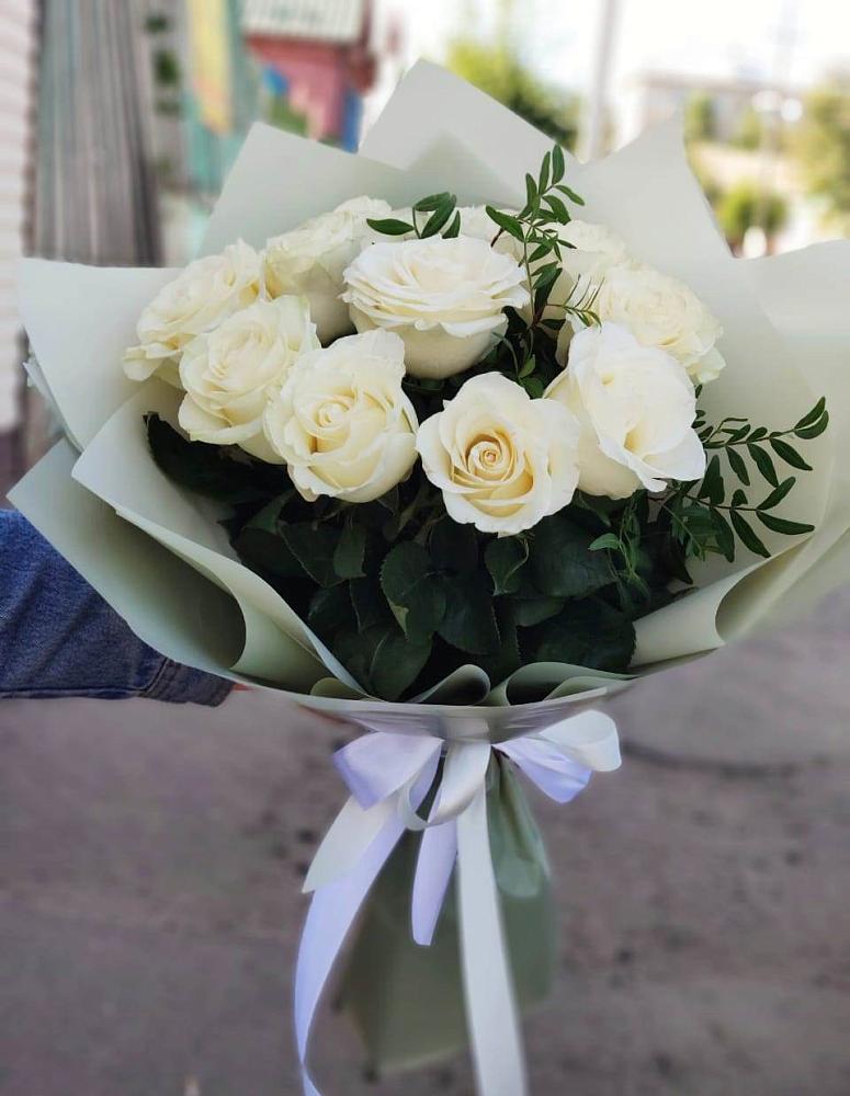Букет Белые розы Проуд в Кудепста