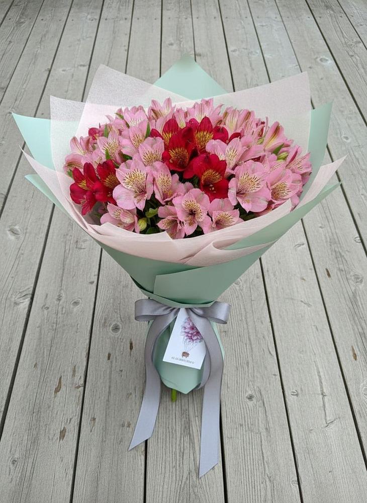 Букет цветов из: Альстромерии в Кудепста