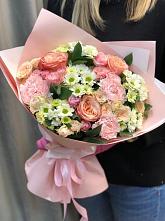 Букет нежные объятья в Кудепста Букет цветов из: Гвоздики, Розы и Хризантемы в Кудепста