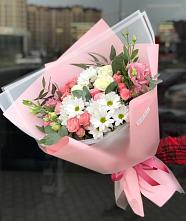 Букет цветов из:  Розы, Лизиантусы и Хризантемы в Кудепста