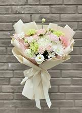 Букет цветов из:  Гвоздики, Розы, Лизиантусы и Хризантемы в Кудепста