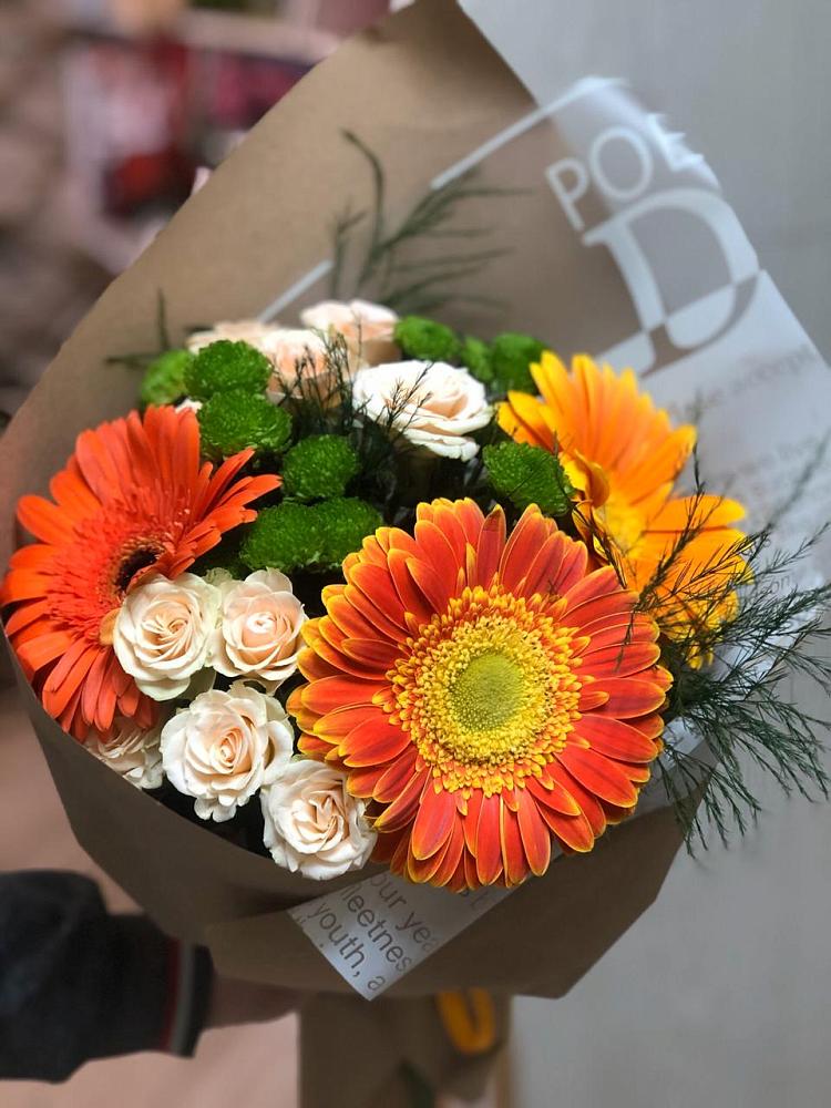 Букет цветов из: Герберы, Хризантемы и Розы в Кудепста