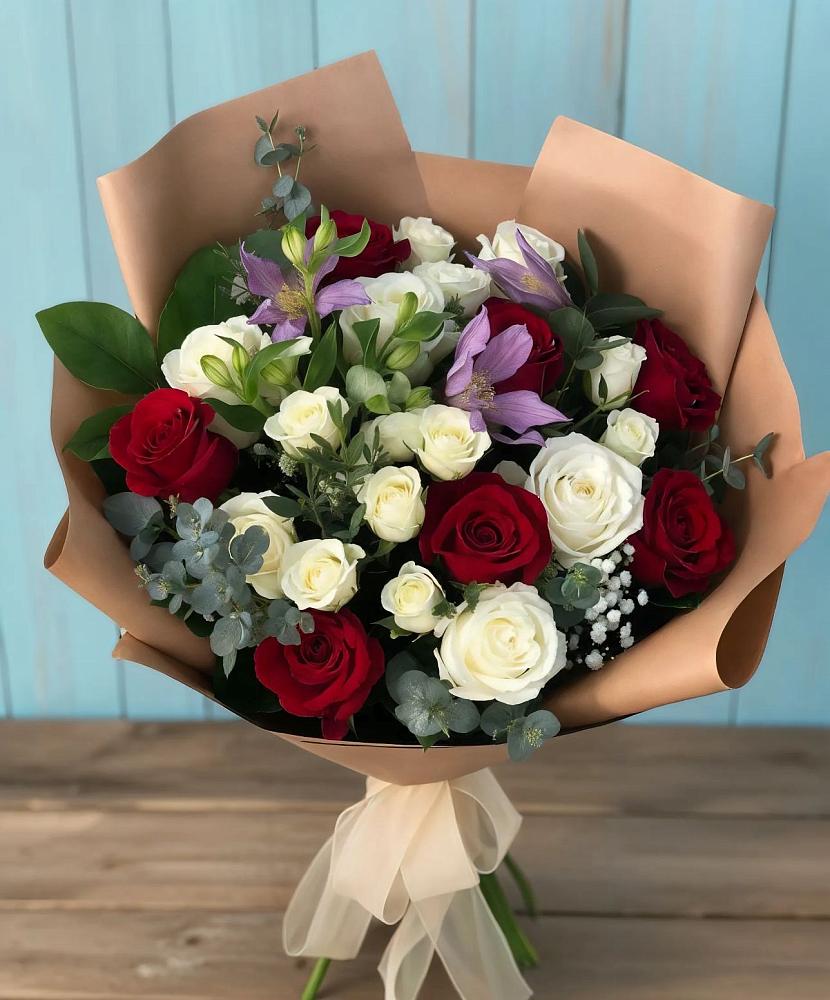 Букет цветов из: Розы и Альстромерии в Кудепста
