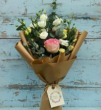Букет цветов из:  Розы и Лизиантусы в Кудепста