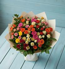 Букет Микс из разноцветных кустовых роз в Кудепста