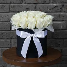 Цветочная композиция из Розы в шляпной коробке в Кудепста