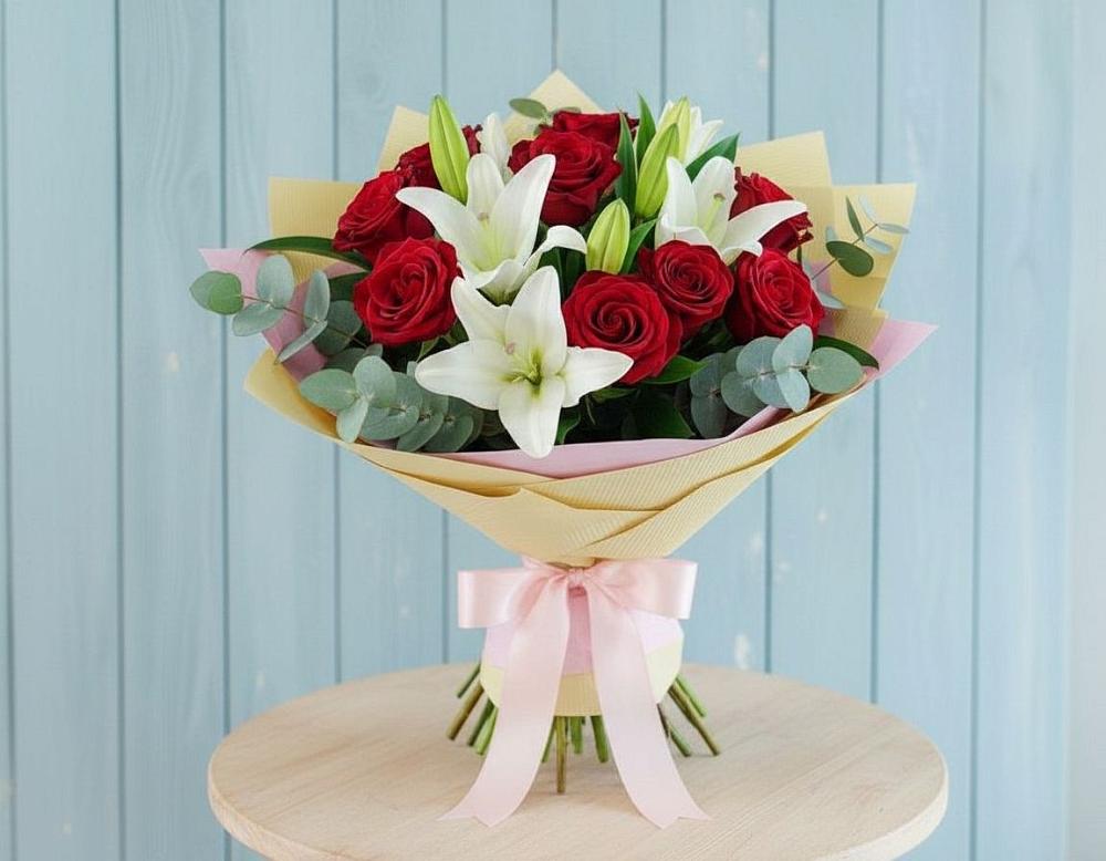 Букет цветов из: Лилии и Розы в Кудепста